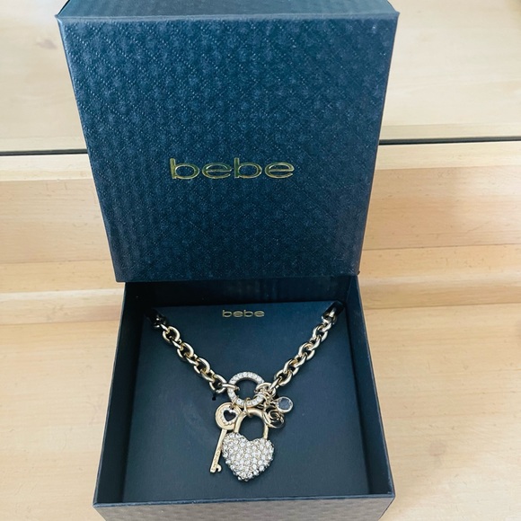 NIB - bebe gold tone necklace. - Picture 1 of 3